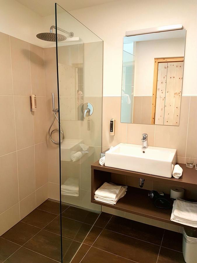 Ladurner Hotell Lagundo Exteriör bild