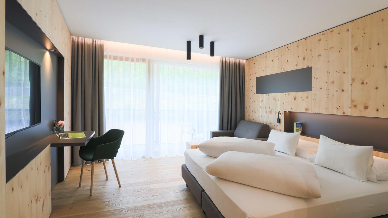 Ladurner Hotell Lagundo Exteriör bild