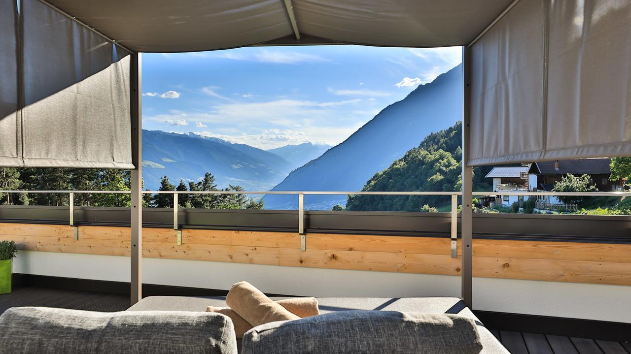 Ladurner Hotell Lagundo Exteriör bild